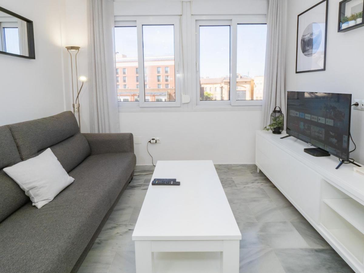 Cubo'S Apartamento Atocha With Optional Parking Málaga Esterno foto